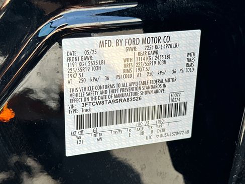 Used 2025 Ford Maverick Lobo AWD/4WD image 28