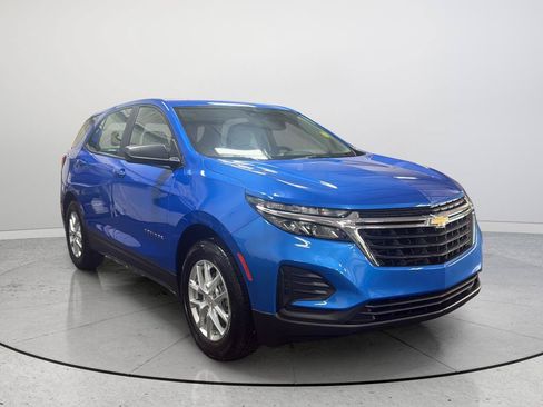 Certified 2024 Chevrolet Equinox LS w/ Driver Confidence II Package FWD image 1