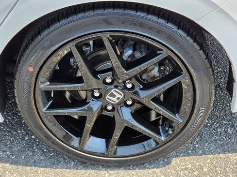 Certified 2024 Honda Civic Sport image 15