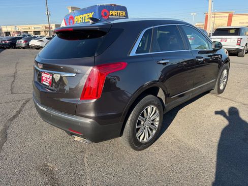 Used 2017 Cadillac XT5 Luxury w/ Driver Awareness Package FWD image 3
