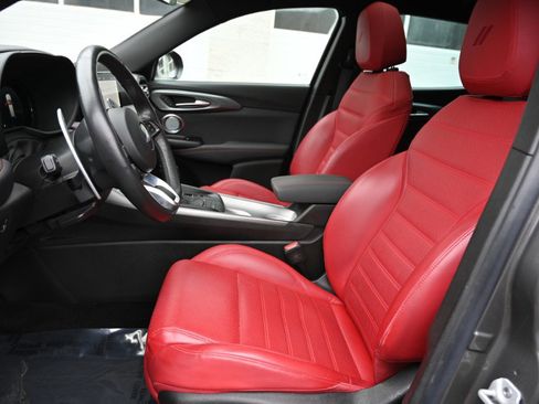 Used 2024 Dodge Hornet R/T Plus w/ Tech Pack Plus w/o Parking image 3