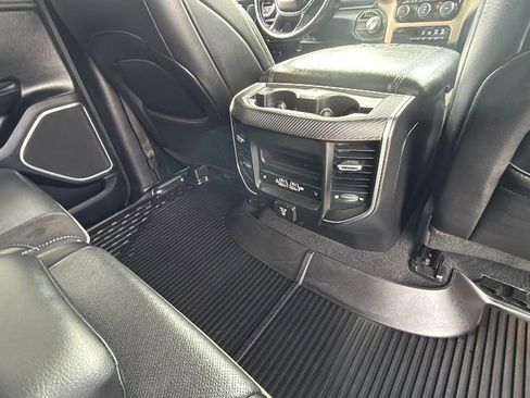 Used 2019 RAM 1500 Laramie image 29