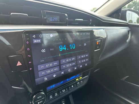 Used 2014 Toyota Corolla S FWD image 24