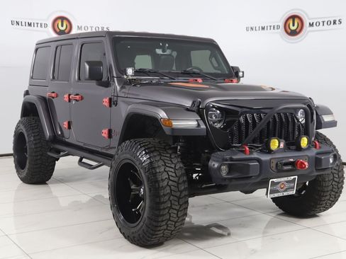 Used 2018 Jeep Wrangler Unlimited Rubicon w/ Dual Top Group AWD/4WD image 23
