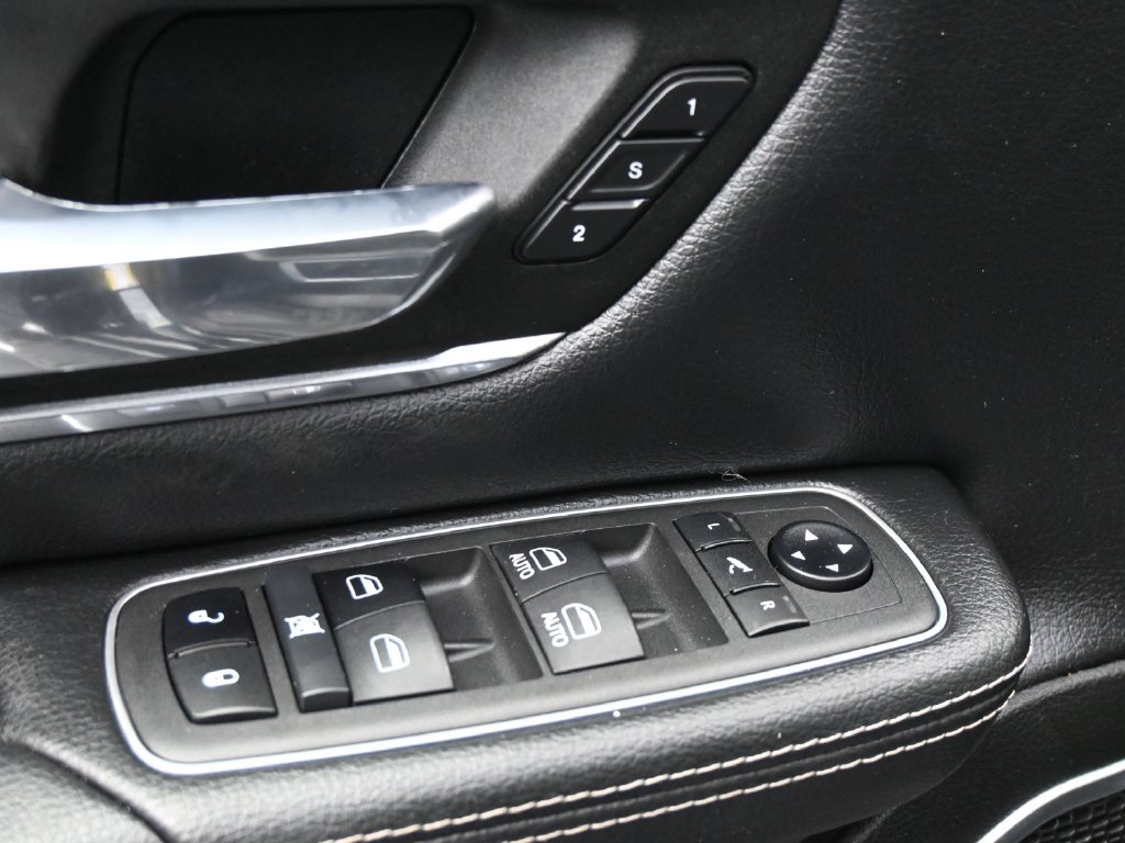 Used 2021 RAM 1500 Laramie RWD image 4