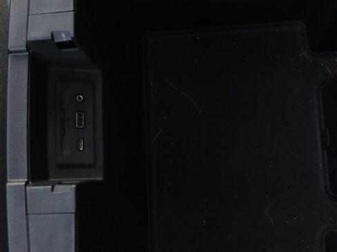 Used 2020 Chevrolet Silverado 1500 High Country w/ Technology Package image 29