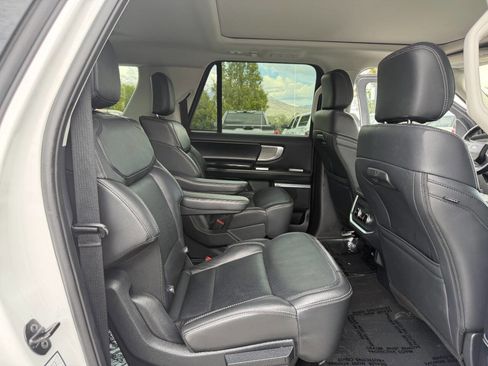 Used 2025 Ford Expedition Max Platinum AWD/4WD image 22