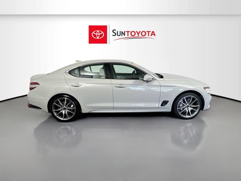 Used 2024 Genesis G70 2.5T AWD/4WD image 2