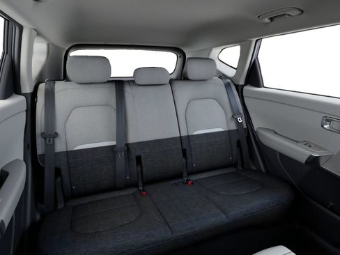 New 2027 Kia Seltos S AWD/4WD image 16