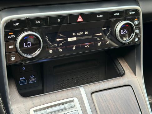 Used 2024 Genesis GV80 3.5T w/ Prestige Package AWD/4WD image 19