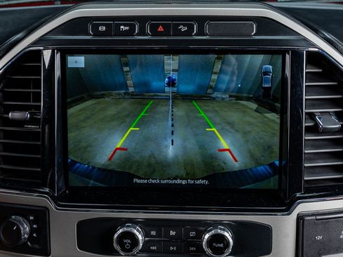 Used 2022 Ford F250 Lariat w/ Black Appearance Package image 25