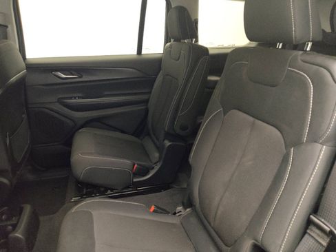 Used 2023 Jeep Grand Cherokee L Laredo RWD image 18