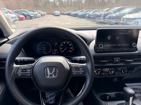 Certified 2025 Honda HR-V LX image 10