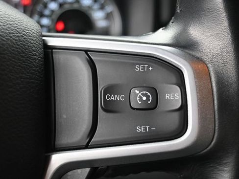 Used 2022 RAM 1500 Big Horn AWD/4WD image 11