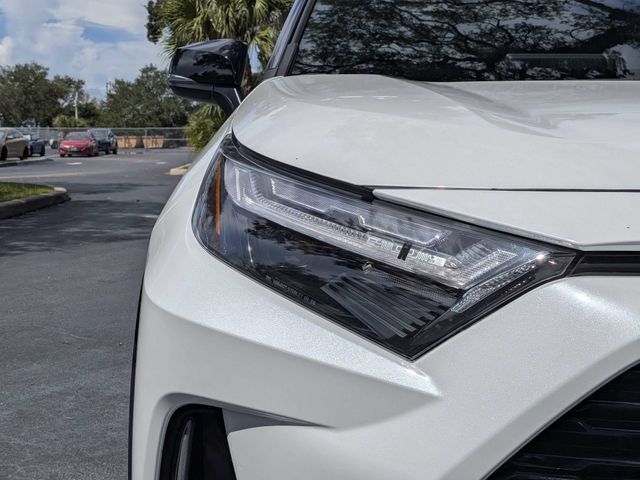 Used 2023 Toyota RAV4 XSE AWD/4WD image 9