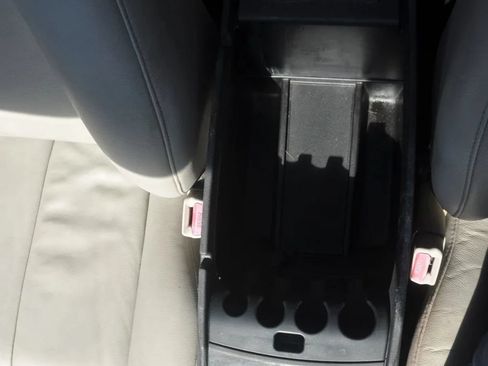 Used 2005 Chrysler 300 Touring w/ Sound Group RWD image 31