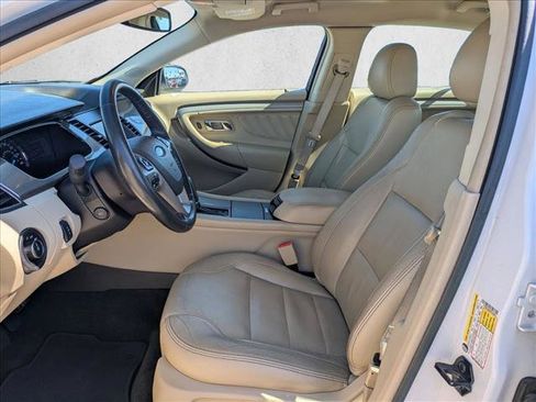 Used 2014 Ford Taurus SEL w/ Equipment Group 201A FWD image 15
