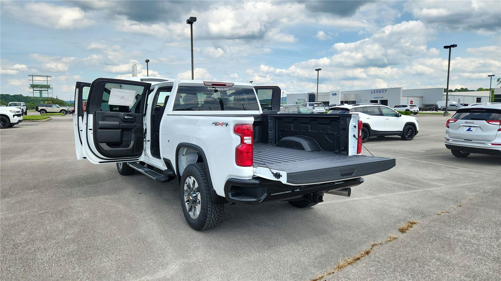 New 2026 Chevrolet Silverado 2500 Custom w/ Custom Value Package AWD/4WD image 7