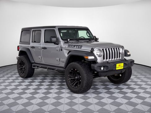 Used 2018 Jeep Wrangler Unlimited Sport S AWD/4WD image 7