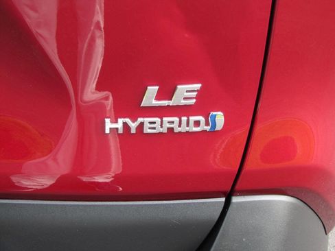 Used 2024 Toyota RAV4 LE image 13