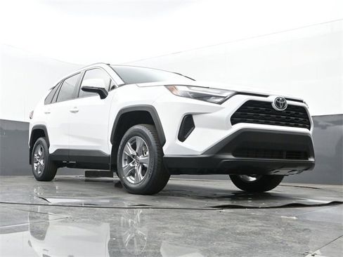 New 2025 Toyota RAV4 XLE w/ Convenience Package image 24