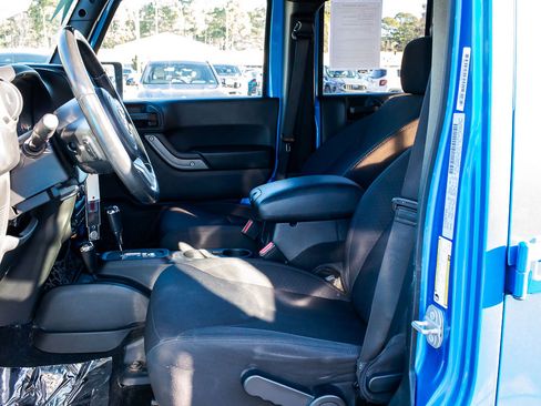 Used 2016 Jeep Wrangler Unlimited Sport w/ Quick Order Package 24S image 17