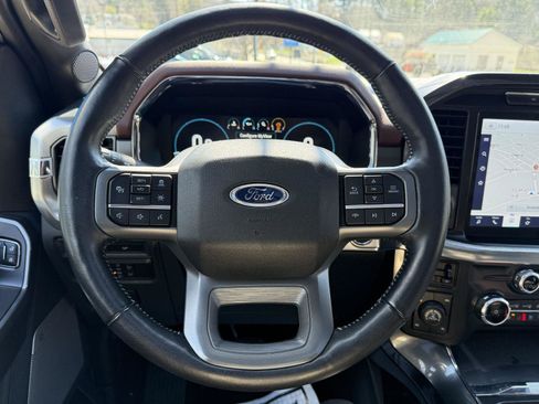Used 2022 Ford F150 Lariat w/ Equipment Group 502A High AWD/4WD image 13