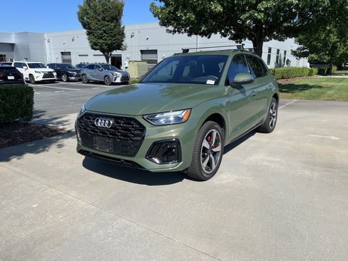 Used 2024 Audi Q5 2.0T Premium Plus w/ Premium Plus Package AWD/4WD image 5