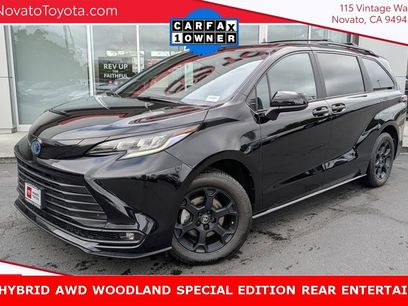 Used 2025 Toyota Sienna XLE Woodland Edition
