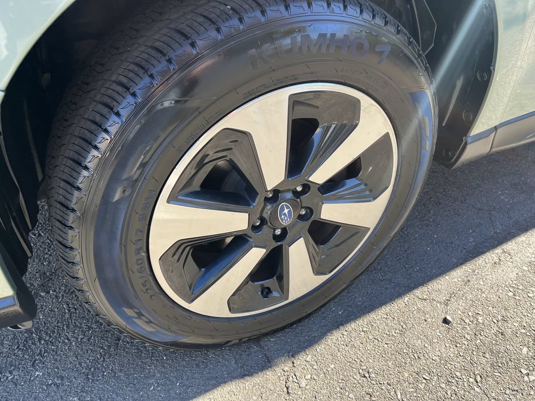 Used 2018 Subaru Forester 2.5i Premium w/ All-Weather Package AWD/4WD image 27