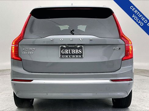 Used 2024 Volvo XC90 B5 Core w/ Protection Package Premier image 7