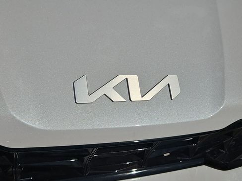New 2026 Kia K5 LXS FWD image 11