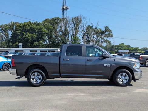 Used 2021 RAM 1500 Classic SLT image 2