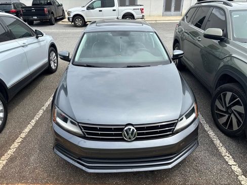 Used 2018 Volkswagen Jetta SE FWD image 11