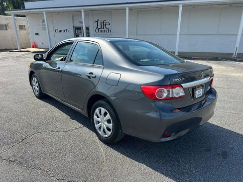 Used 2011 Toyota Corolla LE FWD image 6
