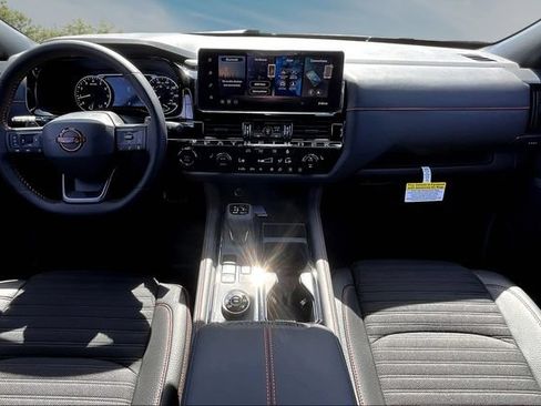 New 2026 Nissan Pathfinder Rock Creek w/ Rock Creek Premium Package AWD/4WD image 5