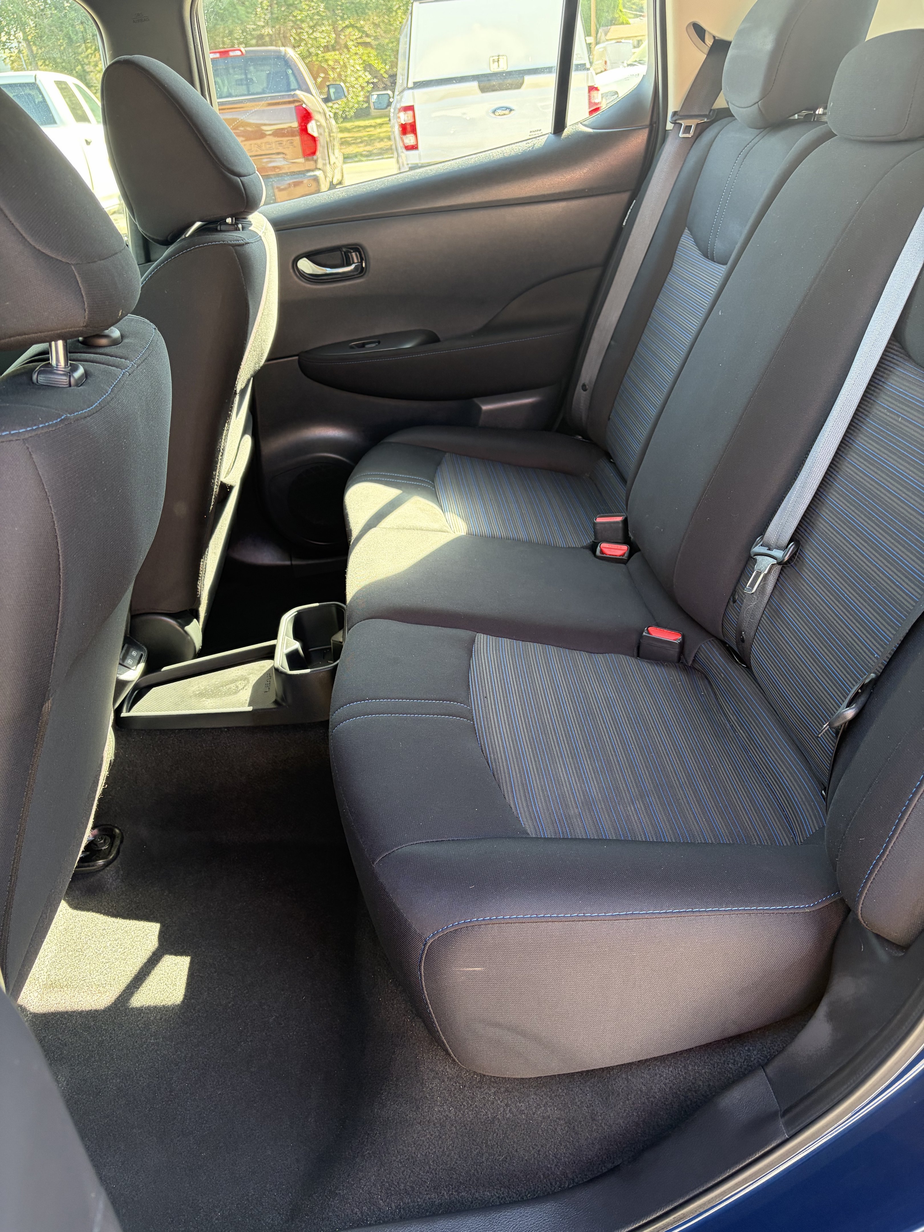 Used 2025 Nissan Leaf S FWD image 18