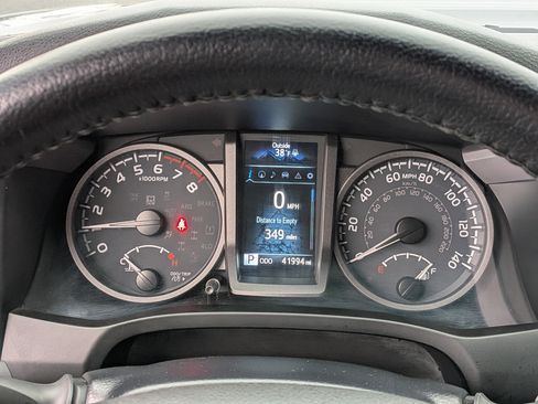 Used 2023 Toyota Tacoma TRD Off-Road image 37