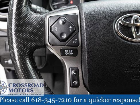 Used 2022 Toyota Tacoma SR5 AWD/4WD image 31