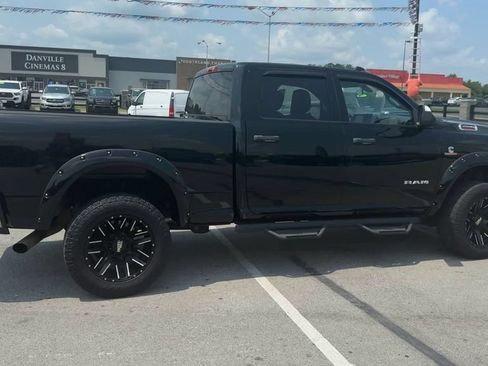 Used 2022 RAM 2500 Big Horn AWD/4WD image 7