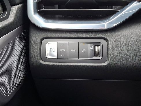 Used 2025 GMC Acadia Denali w/ Super Cruise Package image 25