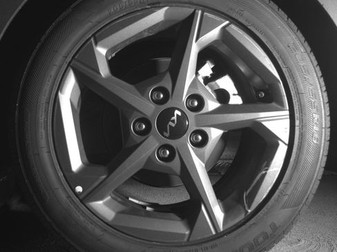 Used 2025 Kia K4 LXS image 14