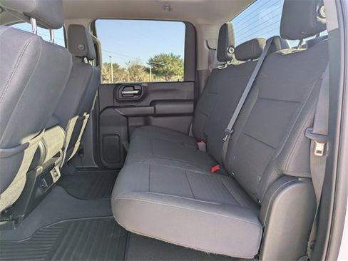 Used 2024 Chevrolet Silverado 2500 Custom w/ Custom Value Package image 17