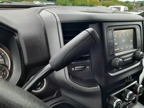 Used 2024 RAM 2500 Tradesman w/ Chrome Appearance Group AWD/4WD image 17