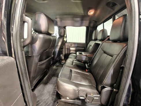 Used 2012 Ford F350 Lariat image 27