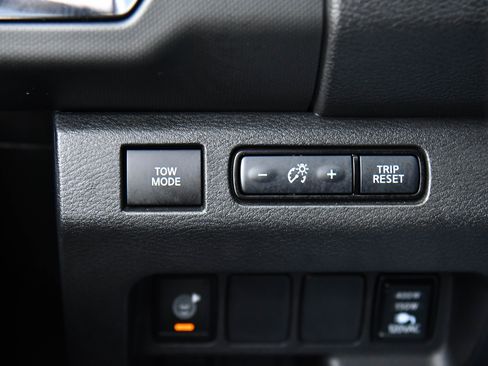 Used 2023 Nissan Frontier Pro-X w/ Pro-X Premium Package image 35