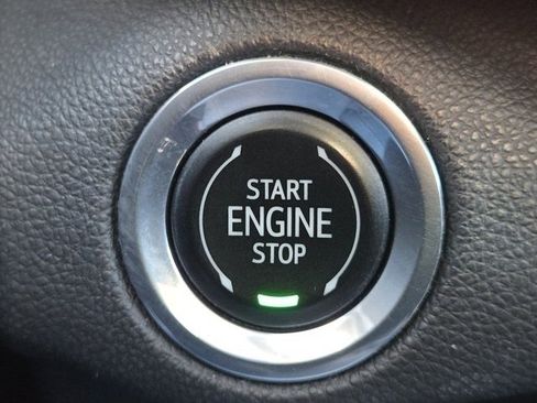 Used 2021 Buick Envision Essence w/ Sport Touring Package image 32