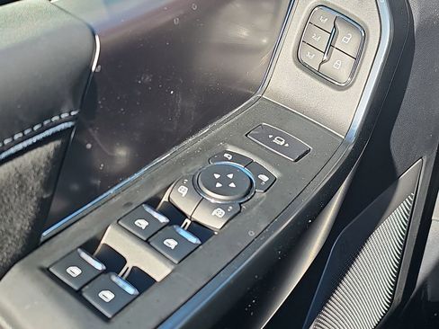 New 2026 Ford F250 Platinum w/ Tremor Off-Road Package image 29