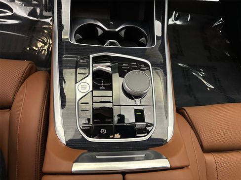 New 2027 BMW X7 xDrive40i w/ M Sport Package AWD/4WD image 23