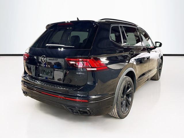 Used 2024 Volkswagen Tiguan SE R-Line AWD/4WD image 7